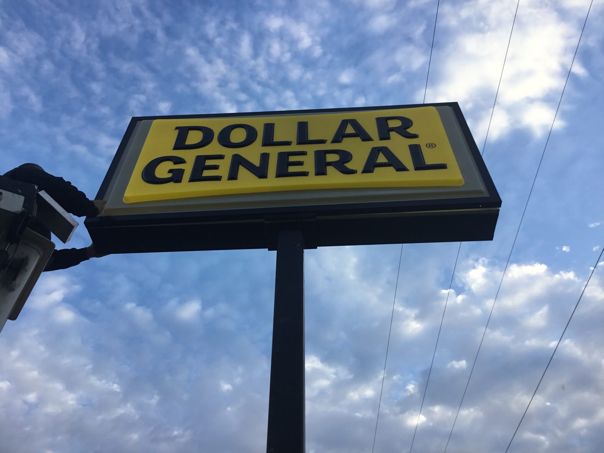 Dollar Generals Closing Time The Ultimate Countdown - e1kibrj
