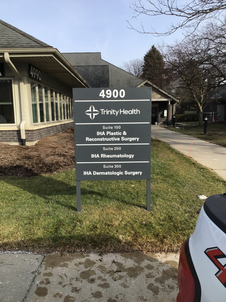Trinity Health Directional sign Arbor Park Medical Center in Ypsilanti, MI