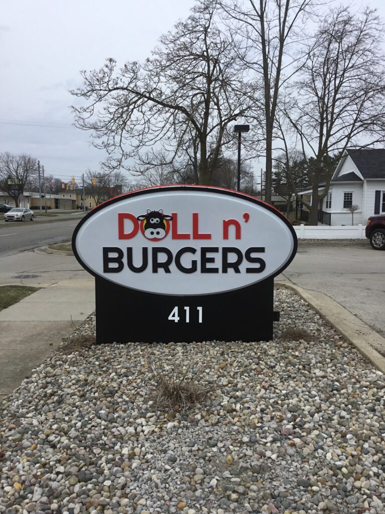 Doll N' Burgers monument sign in Tecumseh, MI