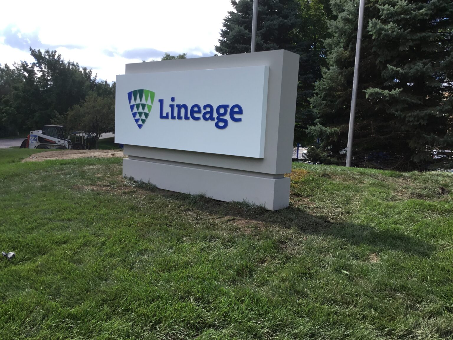 Lineage Logistics Novi, MI Johnson Sign Company