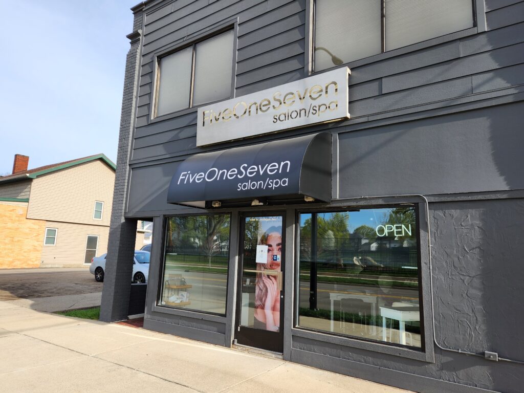 FiveOneSeven Salon awning in Jackson, MI