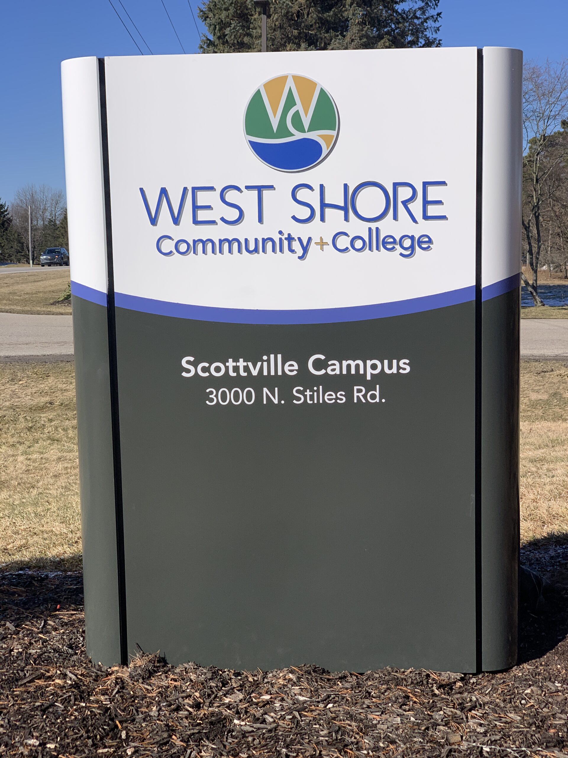 Community College Signage | Education Campus Sign Case Study | Johnson Sign