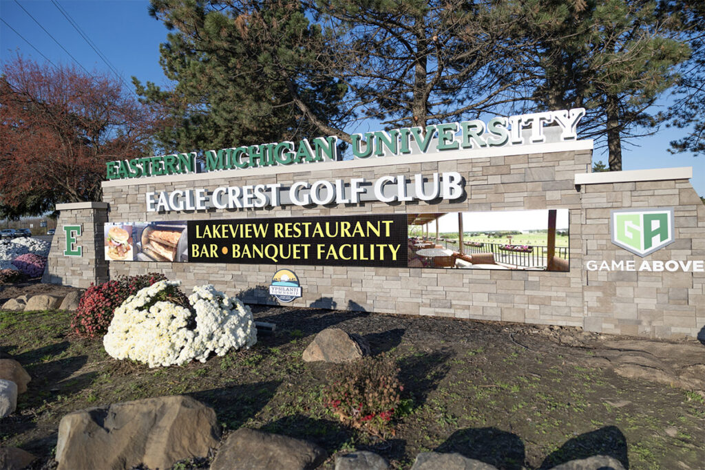 Eagle Crest Golf Club Letter Signage